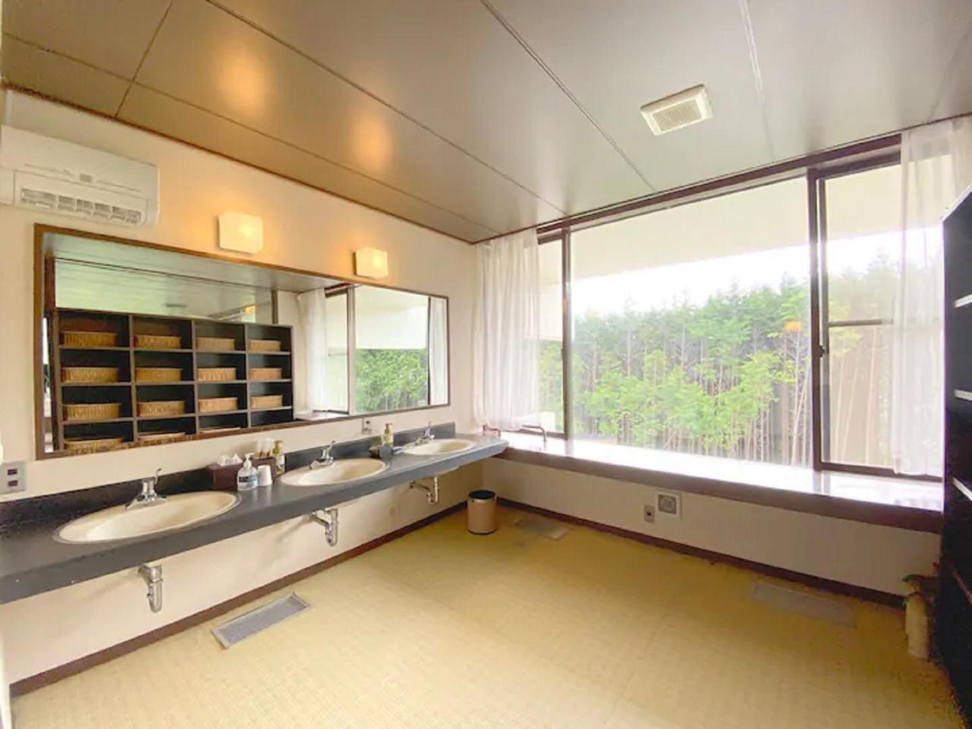 Fuji Yamanakako Resort Hotel - Vacation Stay 03064V ภายนอก รูปภาพ
